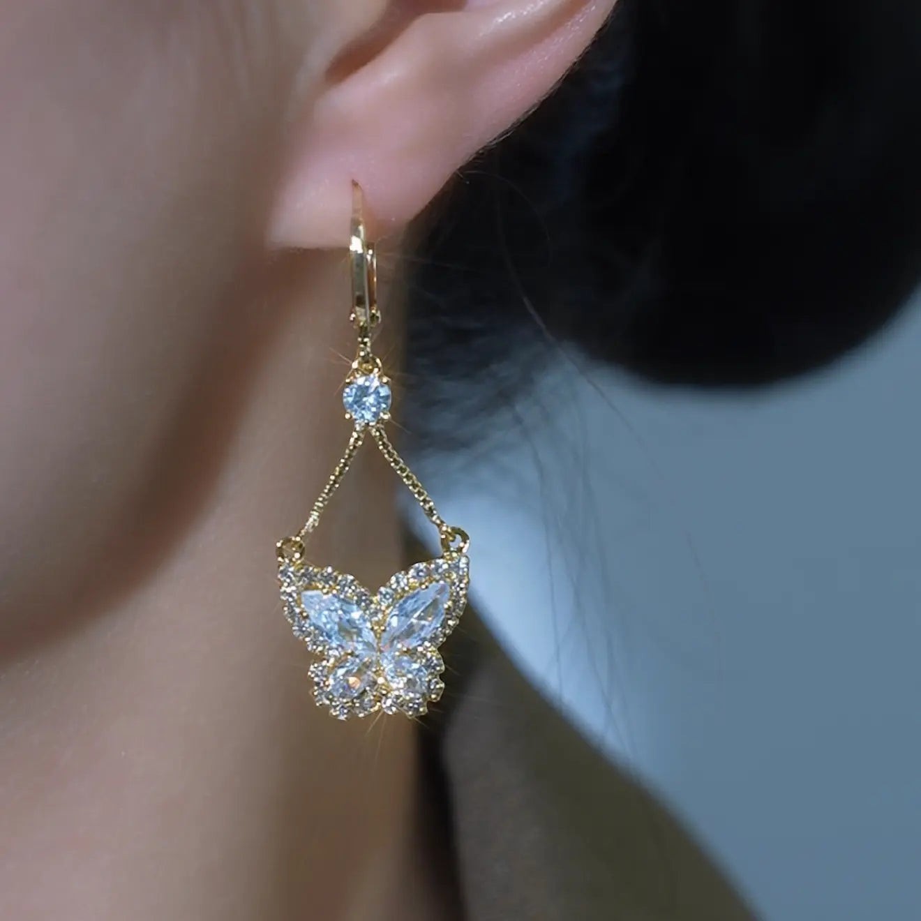 Lisizen Elegant Sweet Micro-Inlaid Zircon Butterfly Water Drop Earrings Light Luxury Super Fairy Butterfly Temperament Earrings DZEH5766
