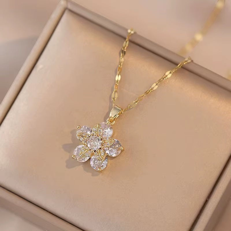 Rosavina goldfarbene Halskette mit Zirkonia-Blumenanhänger, hochwertig, für Damen, Schmuck für Partys