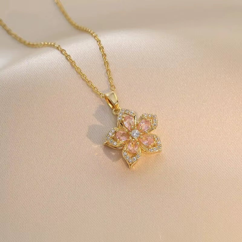Rosavina goldfarbene Halskette mit Blumenanhänger aus Zirkonia und rosa Steinen, hochwertig, für Damen